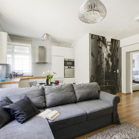 Nr 1 Europa22 Centrum Apartment Old Town Warsaw Stare Miasto Historyczna Kamienica Umiejscowiona W Zabytkowej Czesci Warszawy Obok Parku Multimedialnego I Barbakanu Parking 24H Sniadanie Opcjonaln Breakfast Optional Check In From 14 Pm Parter Ground מראה חיצוני תמונה